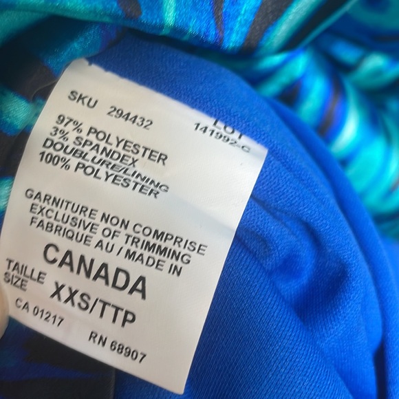 Le Chateau Beautifully Ruched Formal Dress XXS - Picture 5 of 5